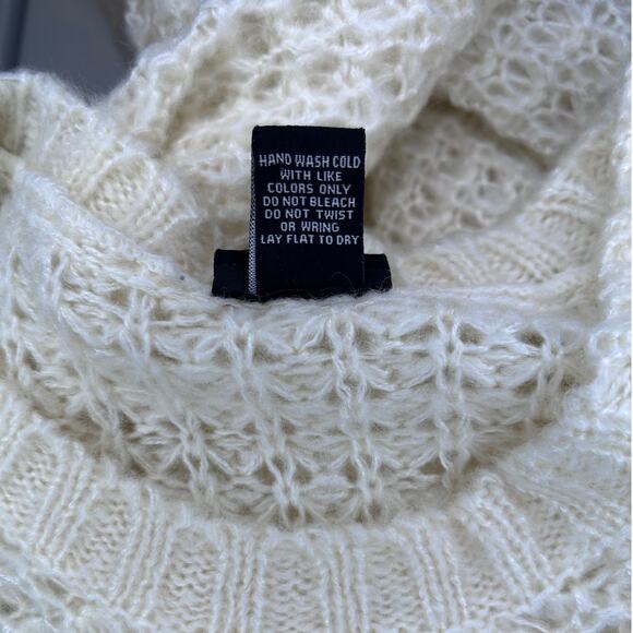 Rue21 Women’s Long Sleeve Crewneck Waffle-Knit Sweater, Cream, size S - Picture 7 of 9